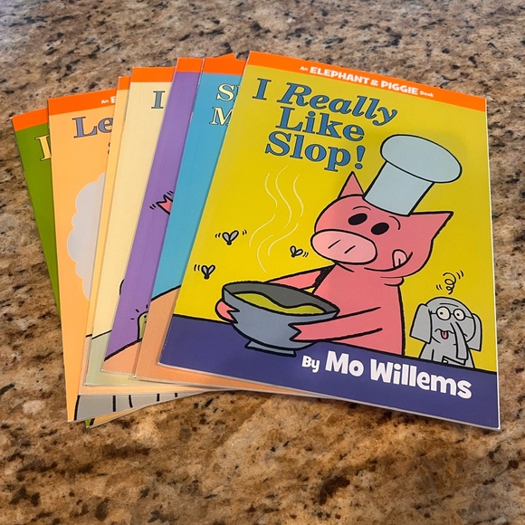 Scholastic Elephant & Piggie book bundle - Picture 2 of 8